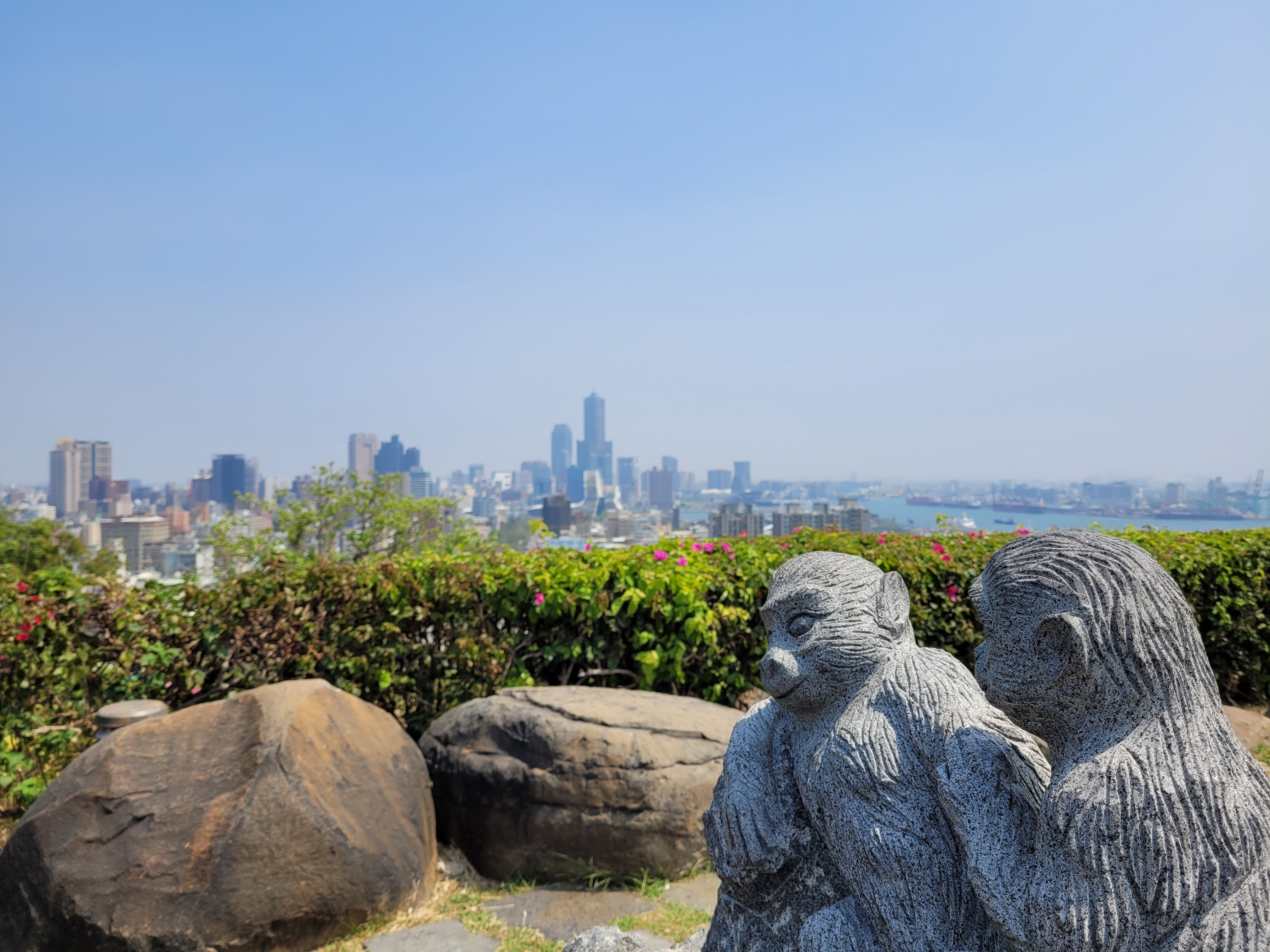 12/05/2025 - Macaques in front of Kaohsiung from the LOVE Lookout